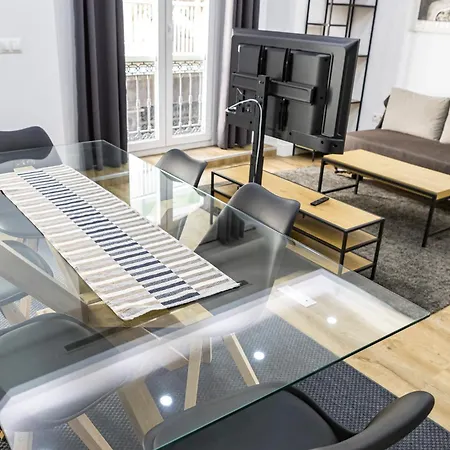 Nomadiahomes En Uncibay Square Apartman