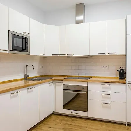 Nomadiahomes En Uncibay Square Málaga